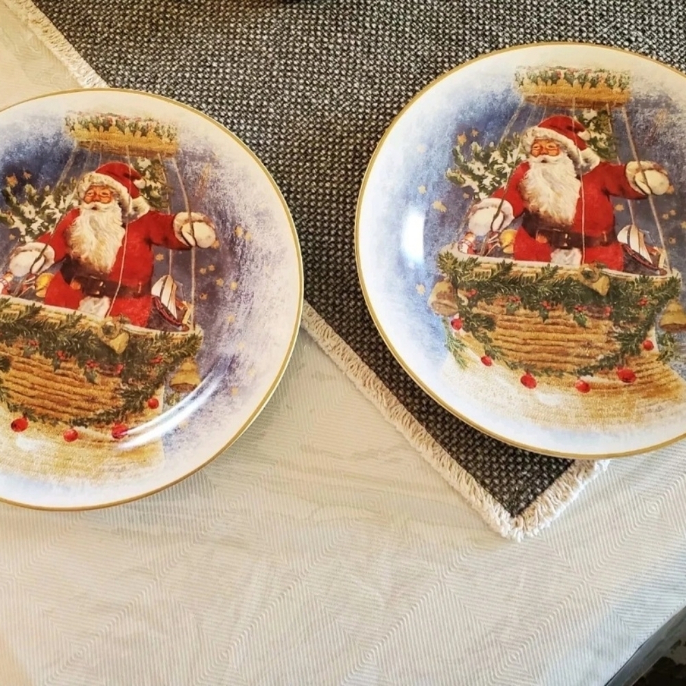 Pottery Barn Nostalgic Santa Plates